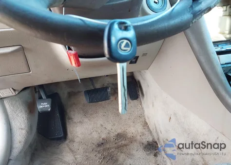 1999 Lexus Es 300 from USA, damaged, VIN JT8BF28G2X5067697